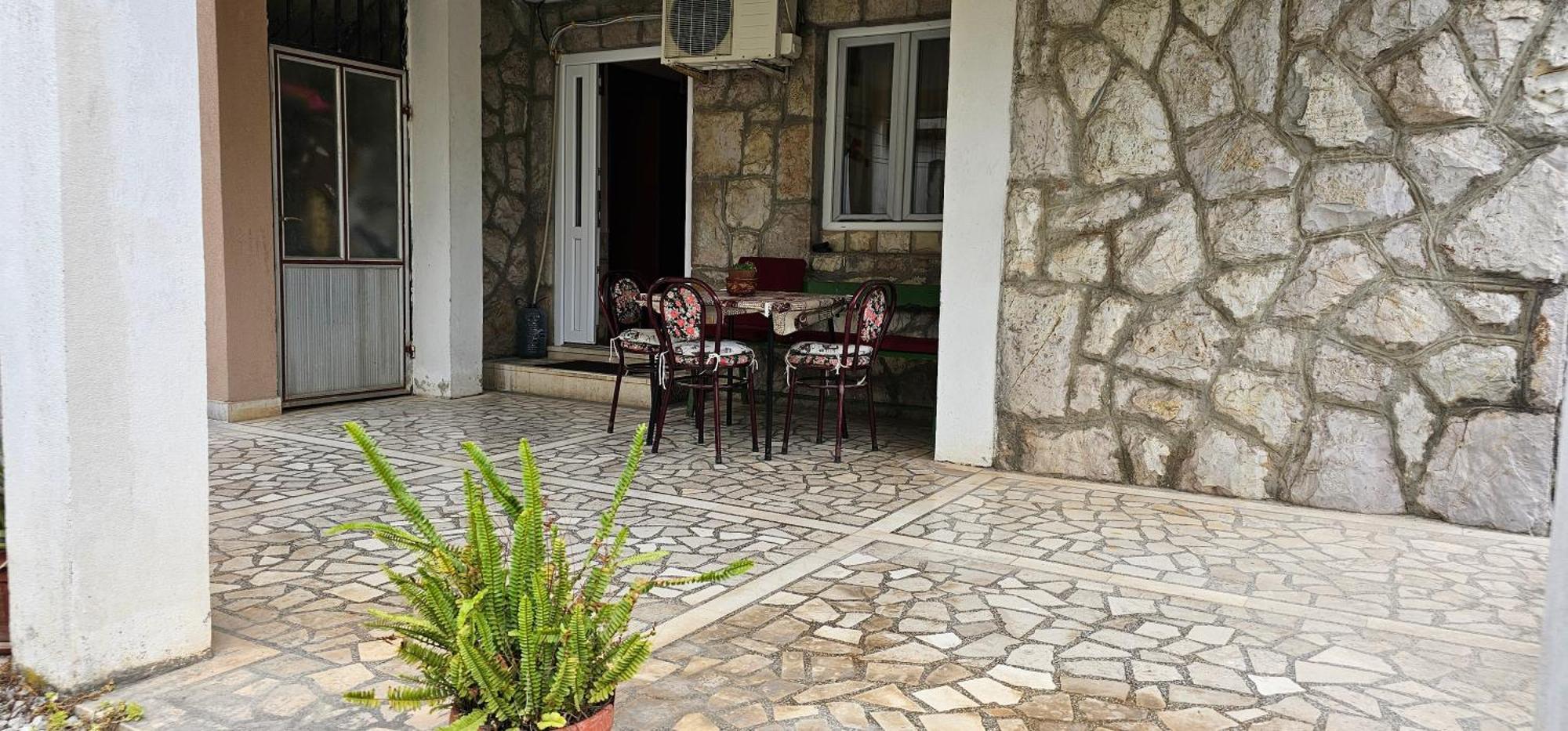 Apartments Simonovic Tivat Buitenkant foto