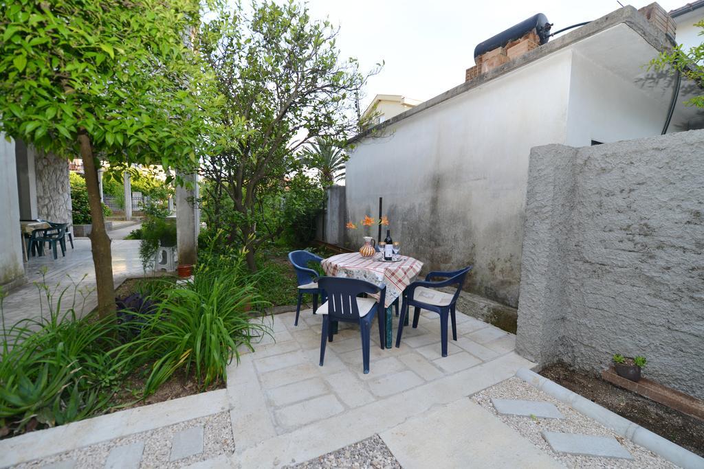 Apartments Simonovic Tivat Buitenkant foto