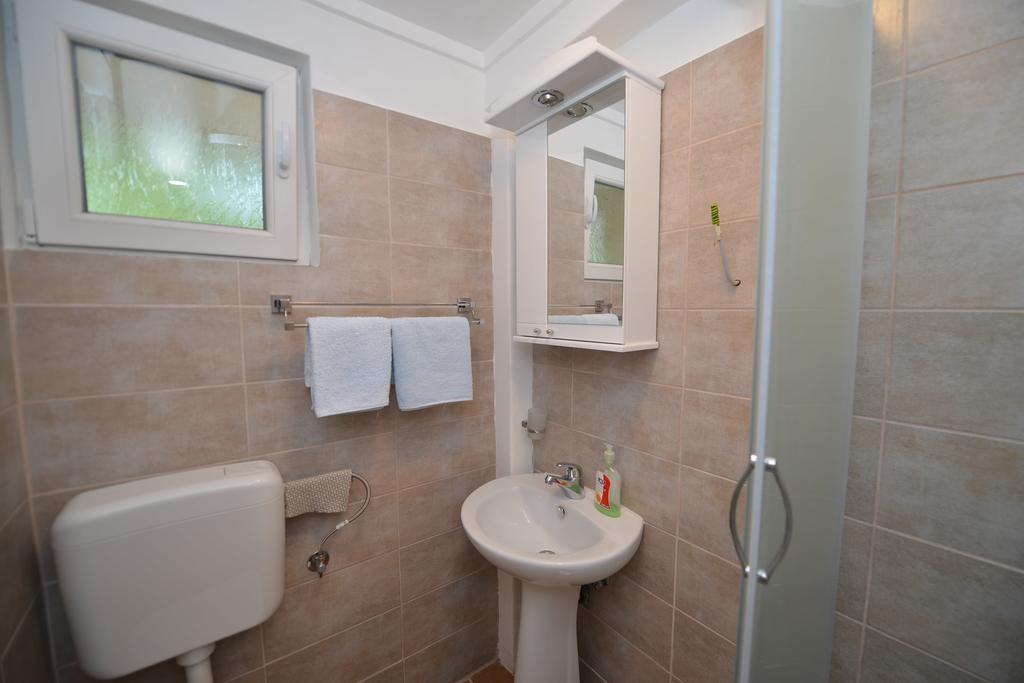 Apartments Simonovic Tivat Buitenkant foto